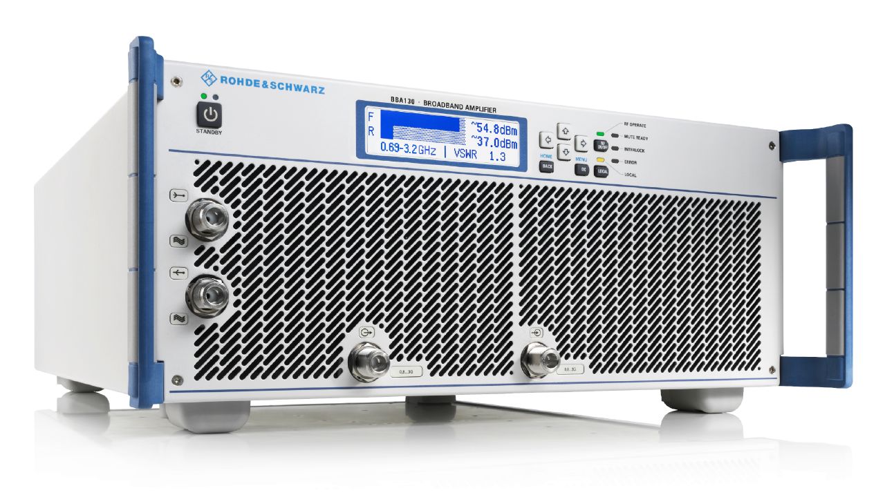 R&S®BBA130 寬頻放大器（80 MHz – 6 GHz，22 W – 13 kW） 角度 3