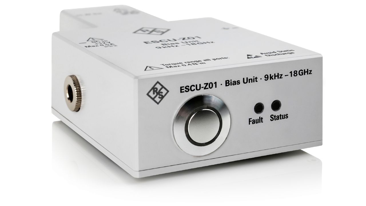 R&S®ESCU 增強型訊號調理單元／前置放大器 角度 3