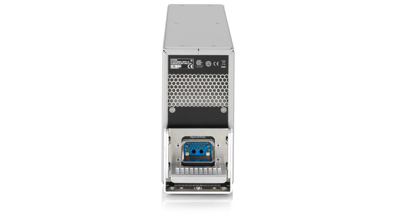 R&SEVSF1000 VHF / UHF 航空導航飛行檢驗分析儀（70 – 410 MHz，內建電池） 角度 2
