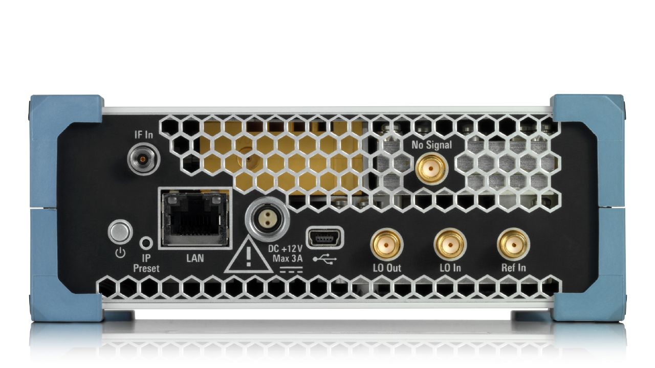 R&SFE110ST 次太赫茲前端模組（70 – 110 GHz，W-band） 角度 2