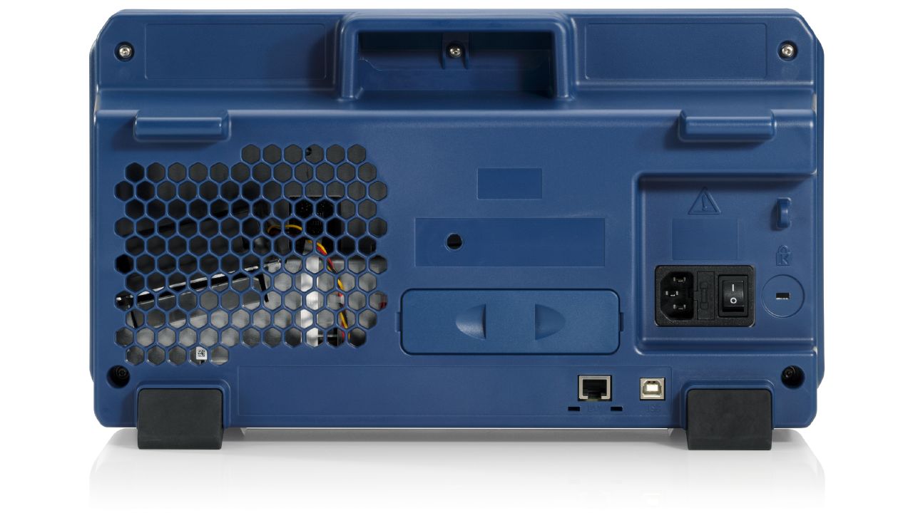 R&SRTB 2 系列 入門級多功能十合一示波器（內建 25 MHz AWG） 角度 3