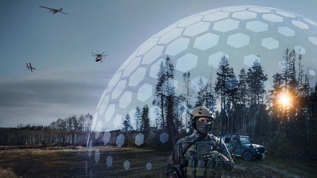 ARDRONIS Effect multiband jammer — active RF countermeasure for military drone defense
